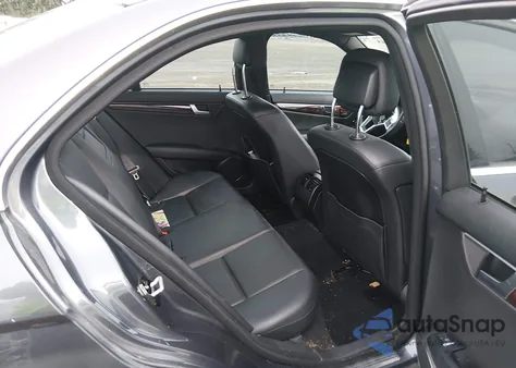 2013 Mercedes-Benz C 300 Sport 4Matic из США, поврежденный, VIN WDDGF8AB9DR258312